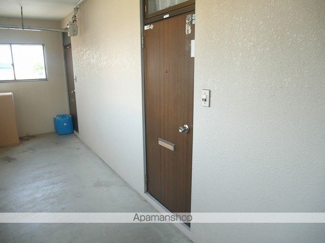 マンションなかのの玄関写真