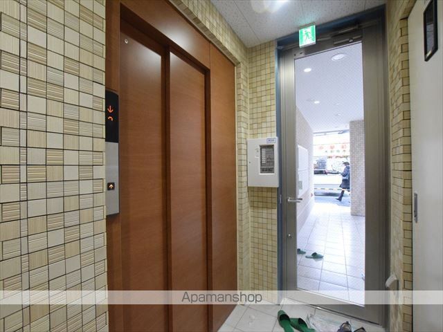 ヴィレッヂ大和東の玄関写真