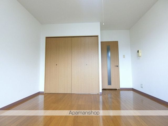掛川市 4階建 築23年の内装写真