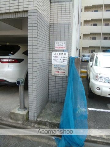 田中ビルの玄関写真