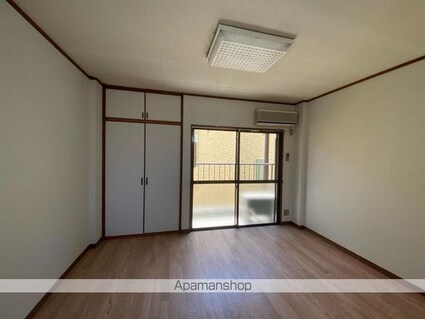 コーポ石清尾[1R/17m2]のリビング・居間