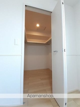 ラントベルク　Ａ[2LDK/59.09m2]の収納