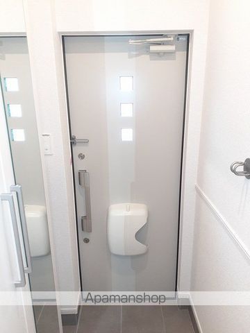 ジェネシスIIIの内装写真