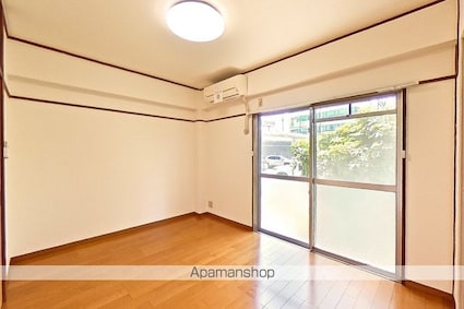 高知県高知市北本町３丁目[1DK/28m2]のリビング・居間