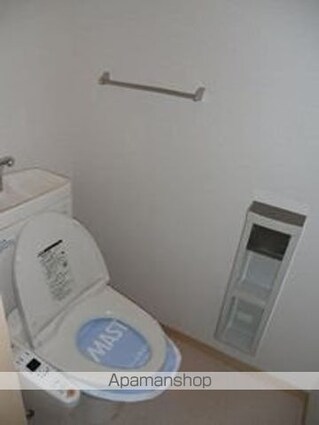 和歌山県和歌山市紀三井寺[2LDK/58.1m2]のトイレ