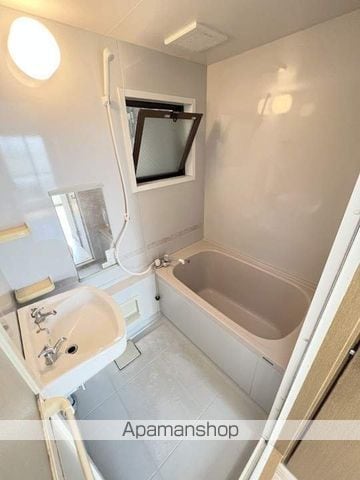 ハイツ辻岡の内装写真