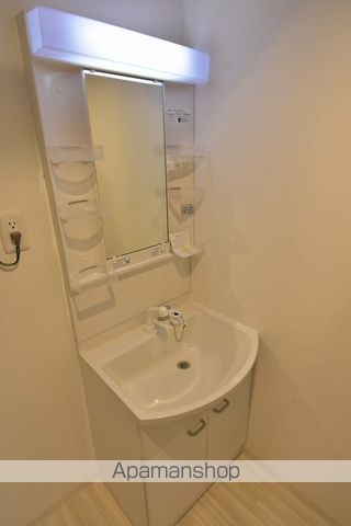 ELLE CUBE学園前の内装写真
