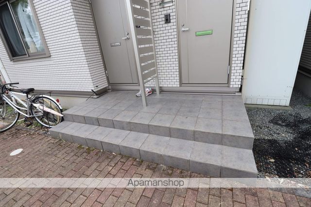 ローズ スクエアAの玄関写真