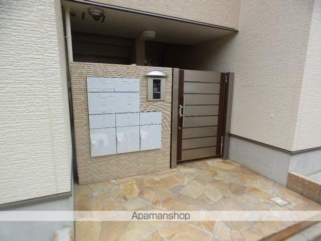 FUJIPALACE吹田金田公園の玄関写真