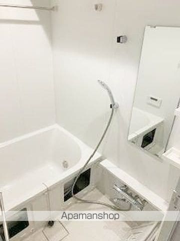 ZOOM新宿御苑前の内装写真
