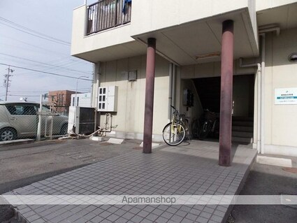 愛知県小牧市小木南３丁目[2LDK/54.72m2]のエントランス