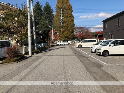 長野県松本市梓川倭[2DK/48.62m2]の駐車場1