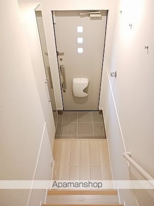 アカアカ[2LDK/59.16m2]の玄関