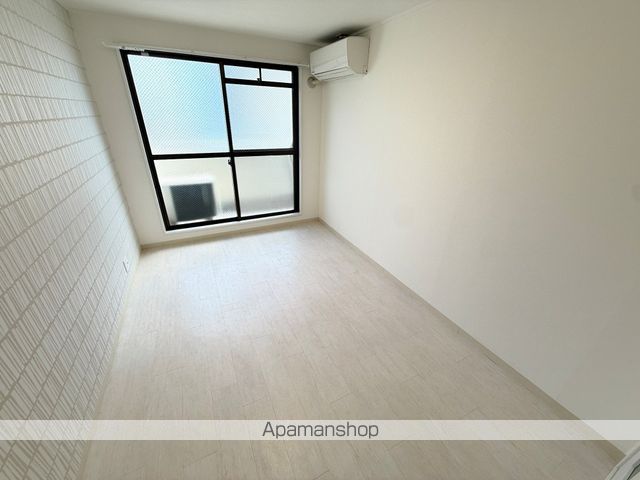 ロイヤル深江の内装写真