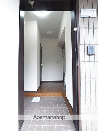 しゃんぐりらひる[2LDK/57m2]の玄関