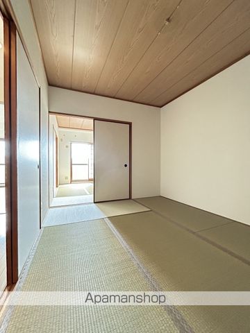 ロイヤルスクエアあむIの内装写真