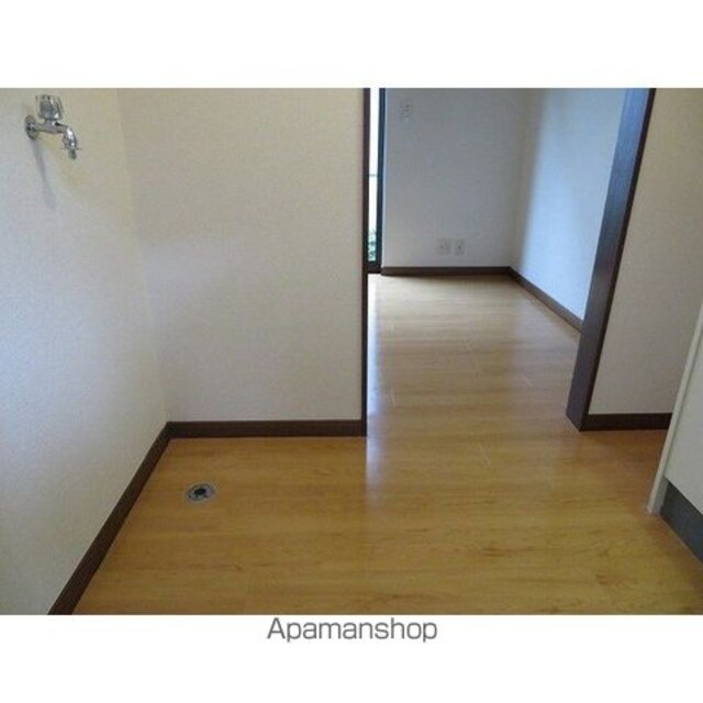 メゾン・ユマニテ[1R/16m2]の玄関