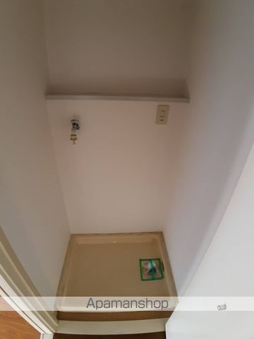 ミッションデルタの内装写真