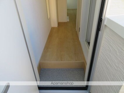 フェリスティアラ[1R/10.03m2]の玄関