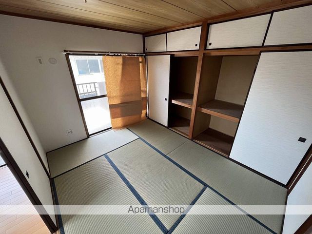 フローレンス西島の内装写真