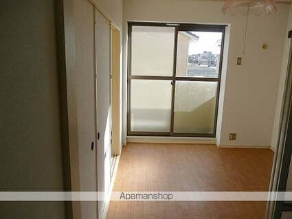 レピュート・マルミツ[2K/35.74m2]のリビング・居間