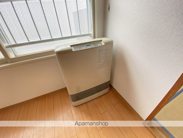 ロイヤルシティ参番館 若松町の内装写真