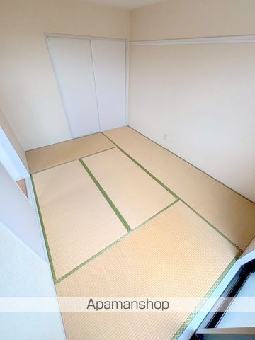 レインボー太陽の内装写真