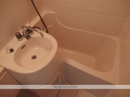 高知県高知市桜井町１丁目[1R/26.8m2]のバス