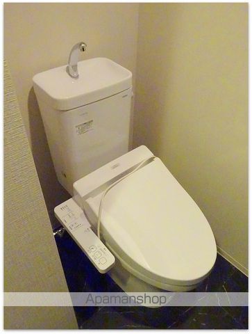 C0MF0RIA阿波座の内装写真