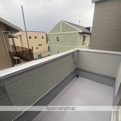 小柿１０丁目戸建て賃貸　Ｂ棟[2SLDK/77.3m2]のバルコニー