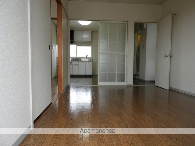 シャトル春水 C棟の内装写真