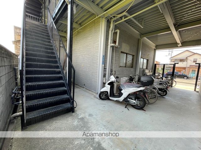 宝マンションの玄関写真