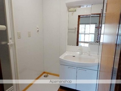長野県松本市筑摩３丁目[2LDK/52.8m2]の洗面所