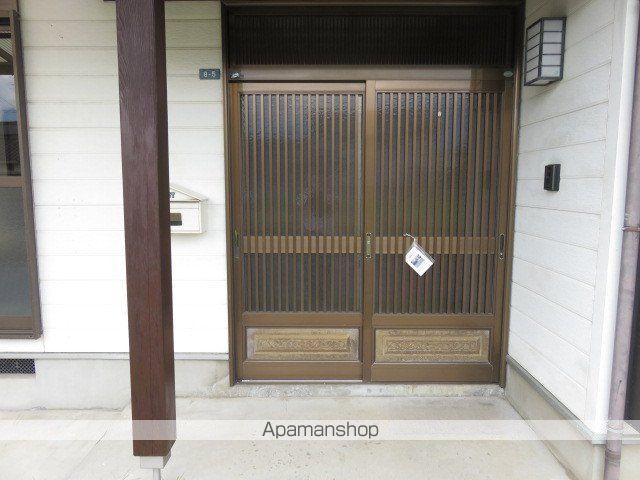 予讃線 新居浜駅 徒歩13分 1階建 築35年の玄関写真
