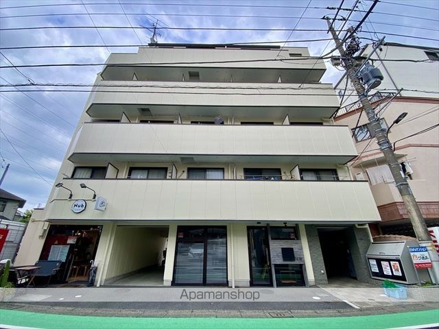 EM’sマンションの外観写真