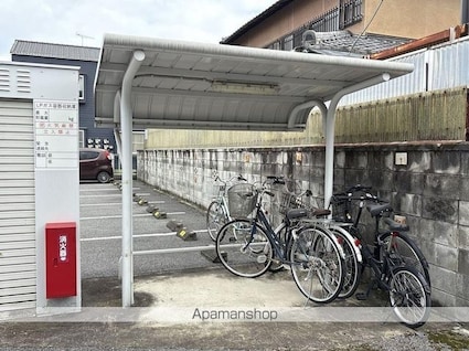 レオパレス東山[1K/23.18m2]のエントランス