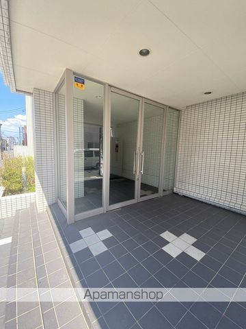 グランカーサ南9条の玄関写真
