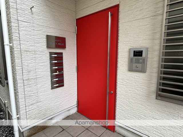 GRANDTICDAVA西広島の玄関写真