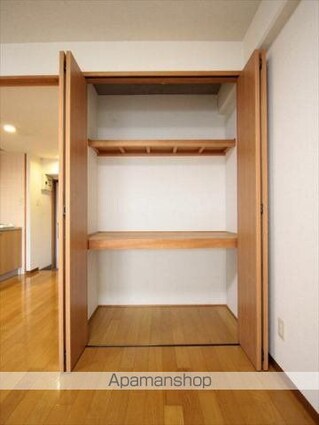 グランアルブル山越Ⅱ[1R/29.5m2]の収納