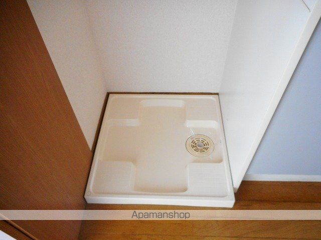 アムール英の内装写真