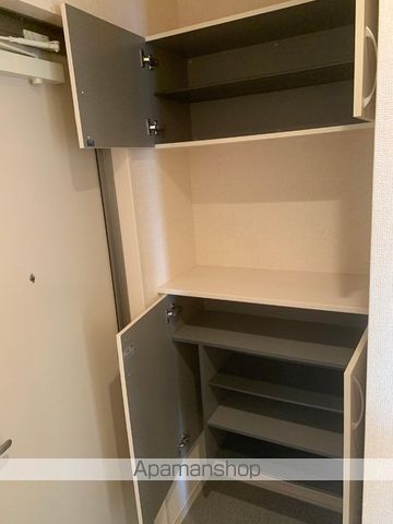 ｆｒａｍｂｏｉｓｅｆｒａｉｓｅ　ｆｒａｉｓｅ[2LDK/54.26m2]の玄関