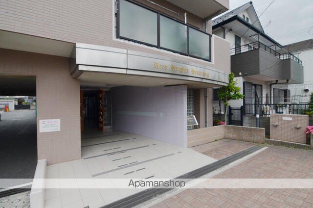 レックスハイツ本厚木の玄関写真