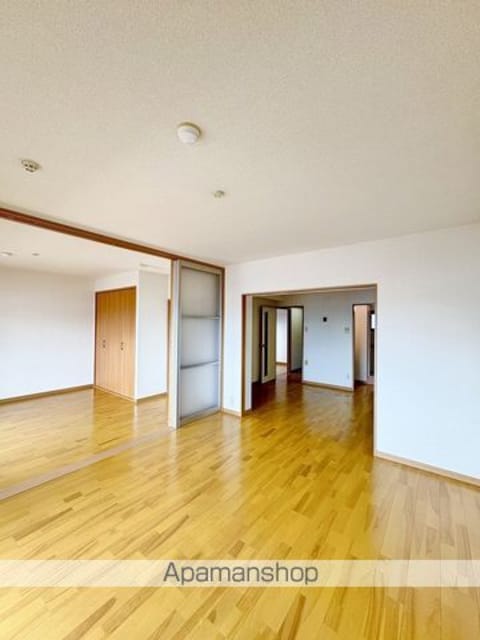 和歌山県和歌山市三葛[2LDK/52m2]のリビング・居間