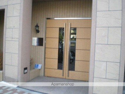 レキシントン・スクエア曙橋[1K/22.96m2]の外観2