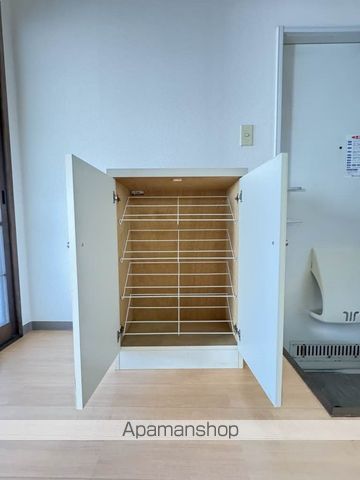 イーストパーク300の内装写真