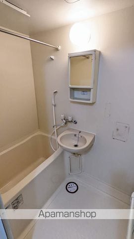 ハイツ駒下の内装写真