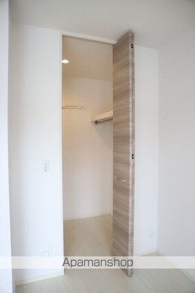 サンライズ湊Ⅱ[1LDK/33.39m2]の収納