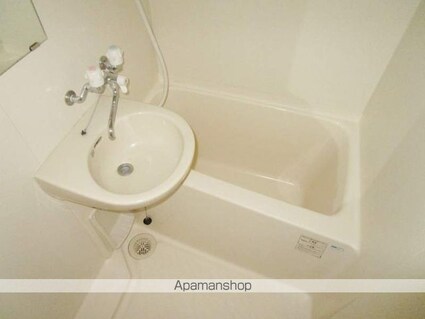 レオパレスＬＯＧＩＮ[1K/23.18m2]のバス