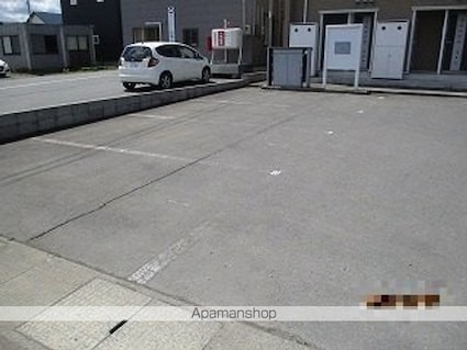 レオネクスト泉野[1K/23.61m2]の駐車場