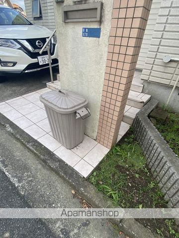 ビーマインIの玄関写真